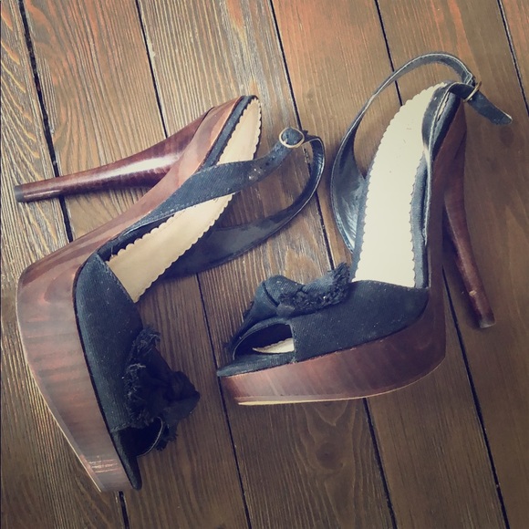 Bakers Shoes - FREE Black Bakers textured & frayed bow pump